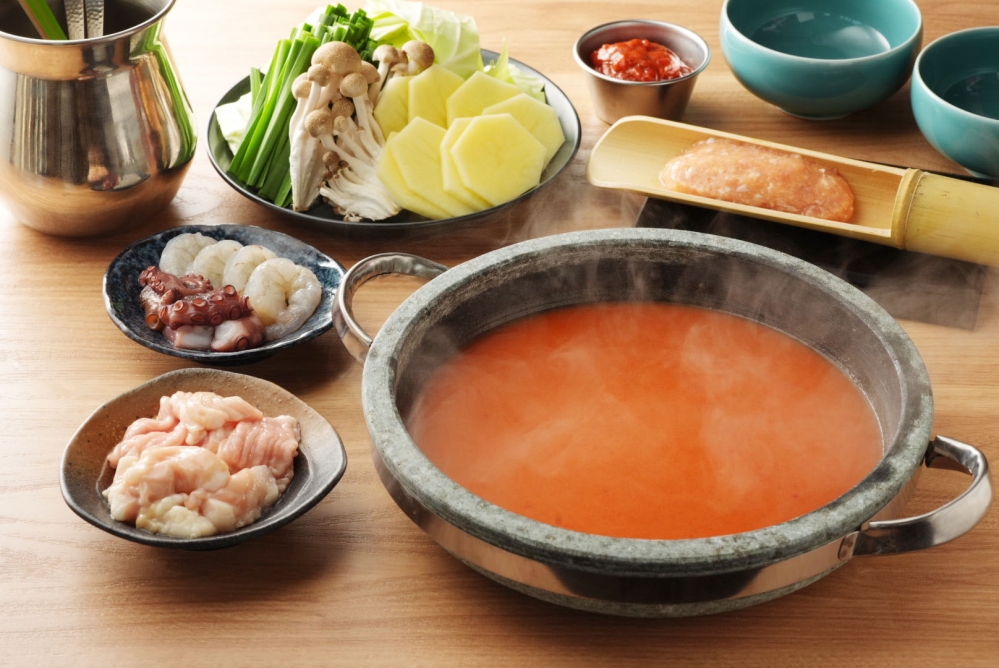 韓国風もつ鍋（タッコプチャンチョンゴル）